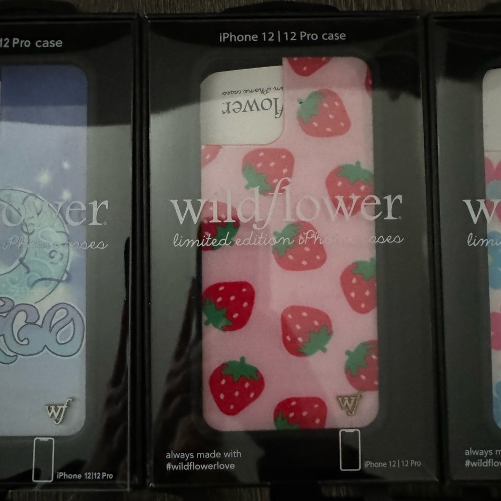 Wildflower Strawberry Iphone  12/12 Pro Case